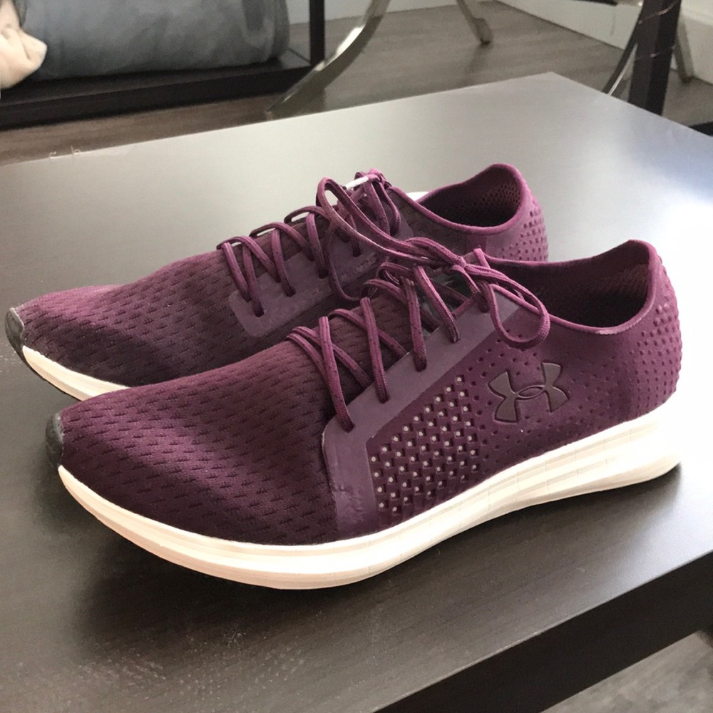 Under Armour sway running shoes 9 purple